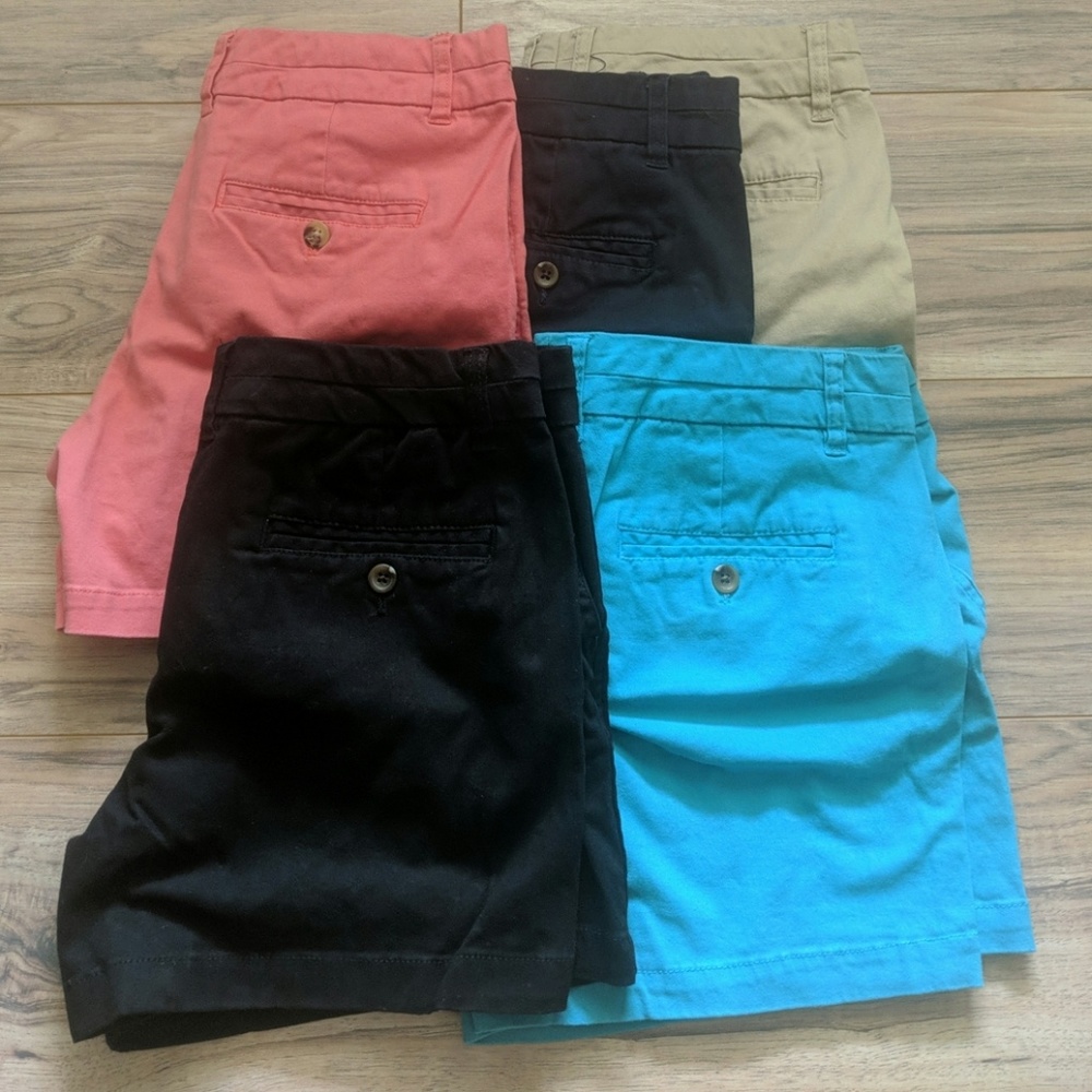 Five pair of Simply Styled ladies shorts.